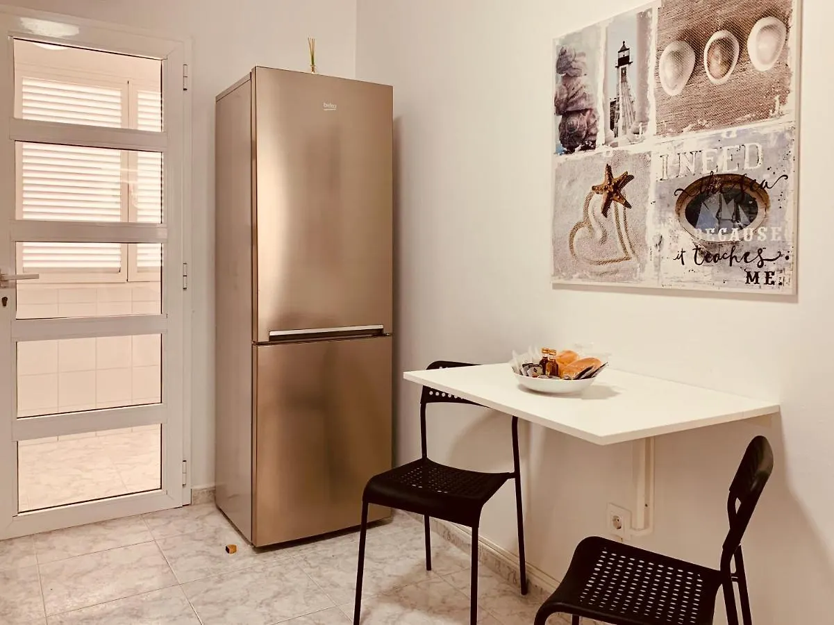 A&F Comfort Modern House Vecindario