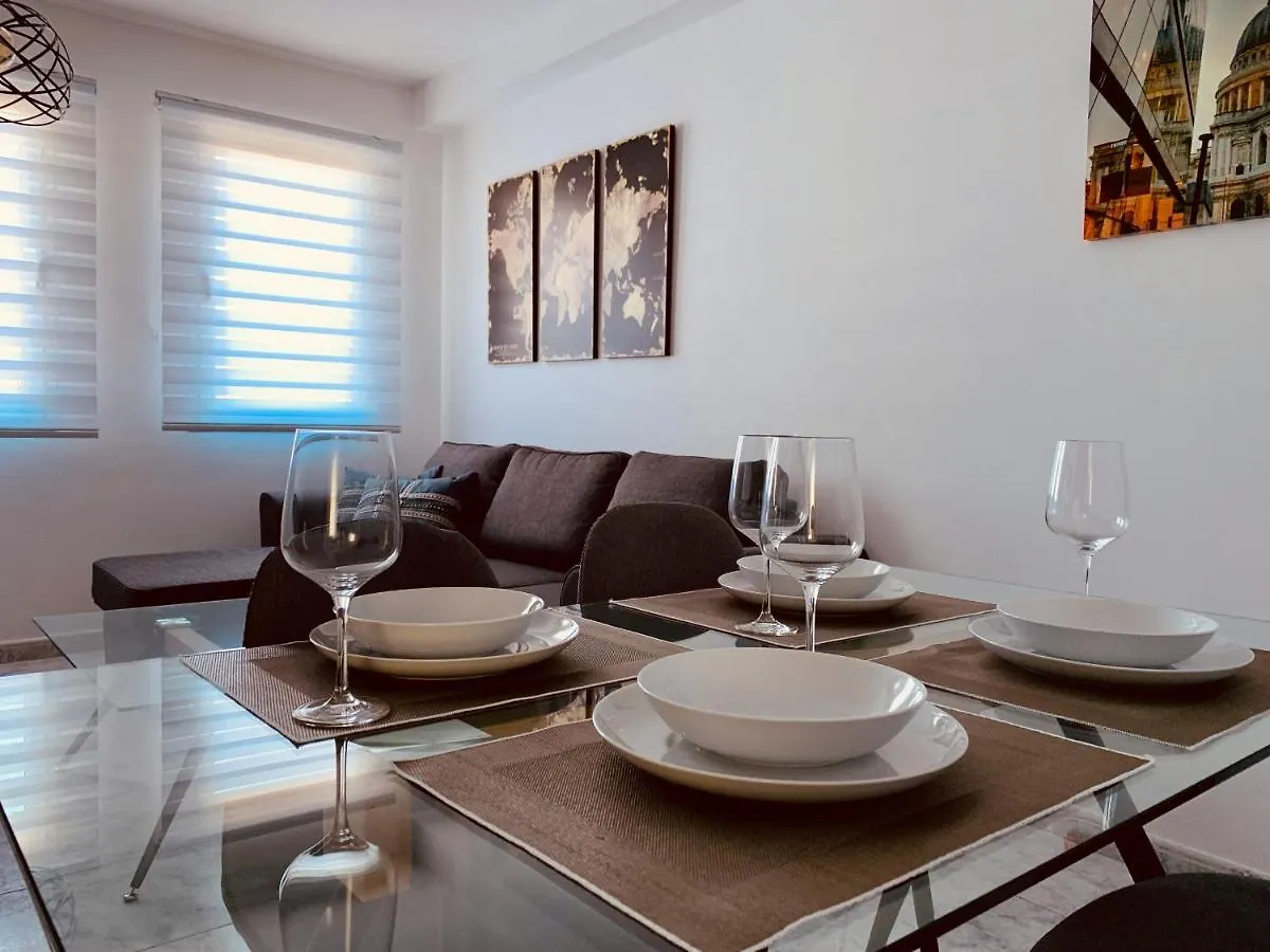 A&F Comfort Modern House Vecindario  Apartment